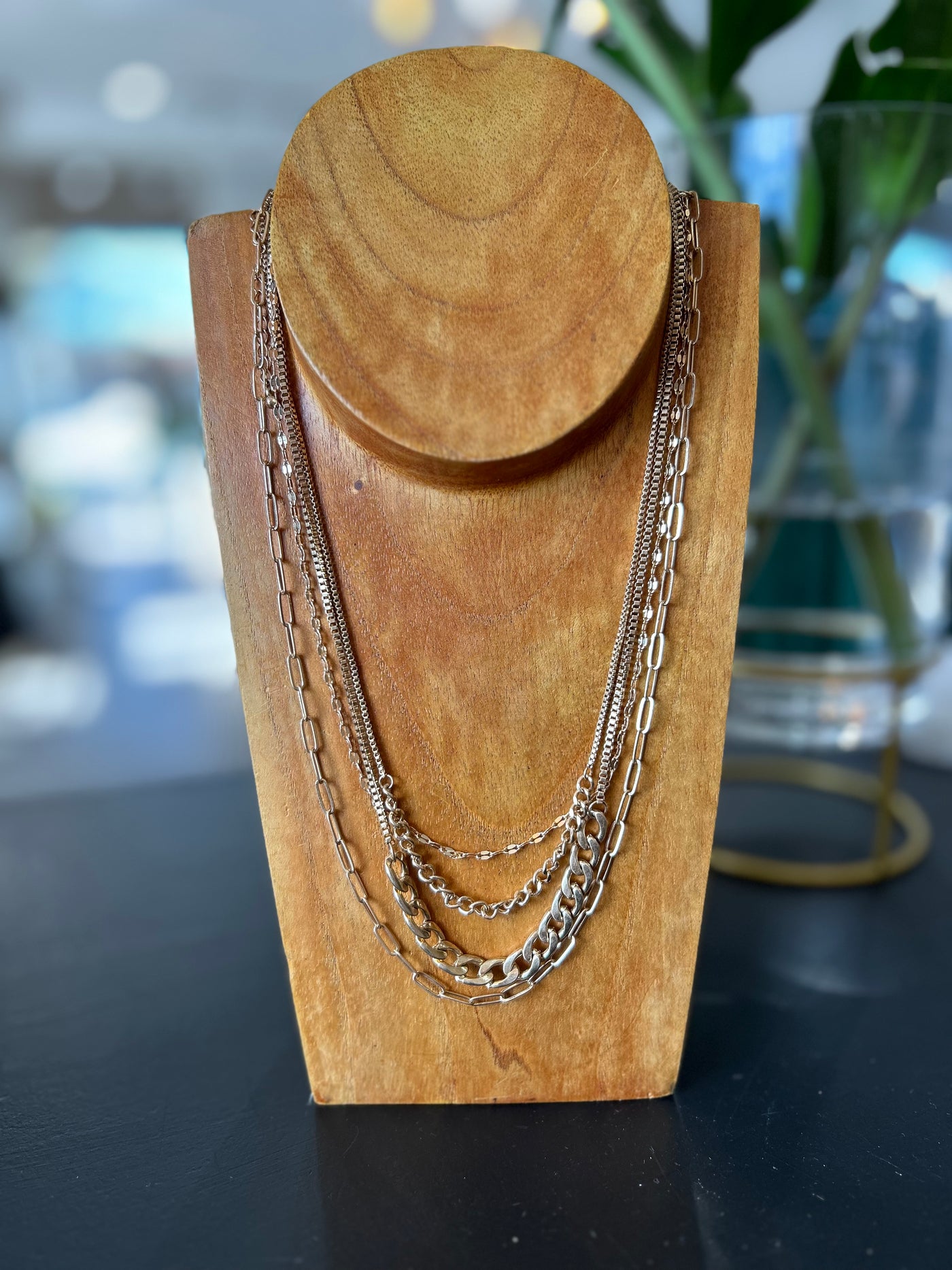 HN4946 layered chain necklace